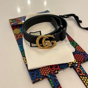 Gucci Leather belt with Double G buckle
